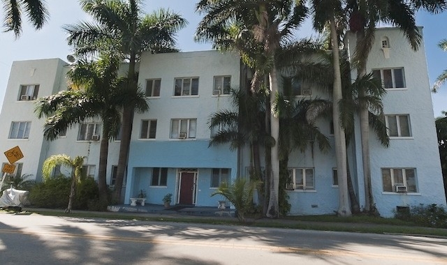 The Avalon in Hollywood, FL - Building Photo - Building Photo