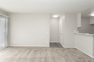 ROBERTA in Fullerton, CA - Building Photo - Interior Photo
