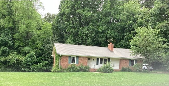 19317 Old Statesville Rd in Cornelius, NC - Building Photo - Building Photo