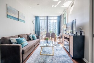 209 Fort York Blvd, Unit SI ID1470540P in Toronto, ON - Building Photo