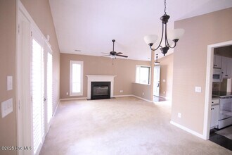 105 Sunshine Ln in Winterville, NC - Building Photo - Building Photo