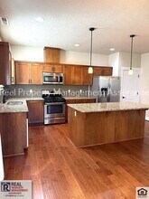410 SW Basilone Terrace in Beaverton, OR - Building Photo - Building Photo