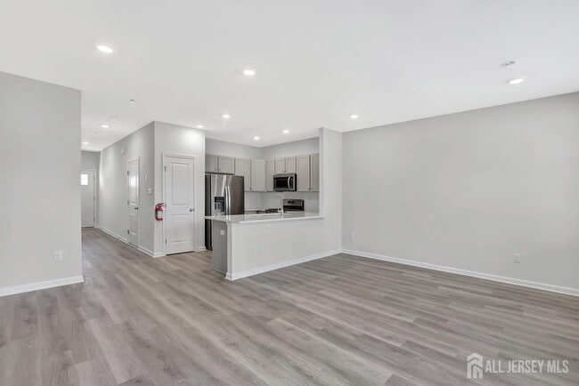 59 Alexander Wy in Mount Holly, NJ - Building Photo - Building Photo