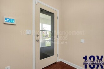 1652 Summit St in Columbus, OH - Building Photo - Building Photo