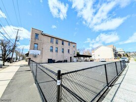 239 Union Blvd in Totowa, NJ - Building Photo