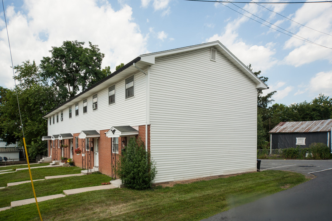 710-718 N Maxwell Ave in Frederick, MD - Building Photo