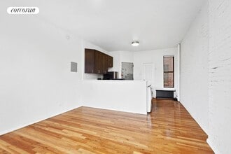 1268 Amsterdam Ave in New York, NY - Building Photo - Building Photo