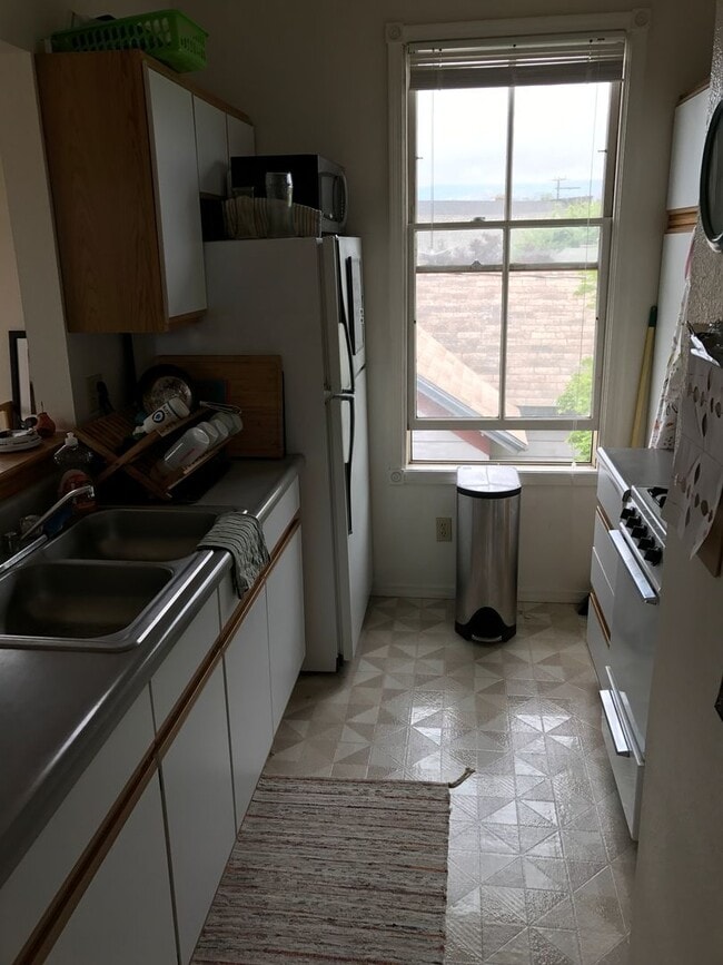 property at 1763 Santa Barbara Ave