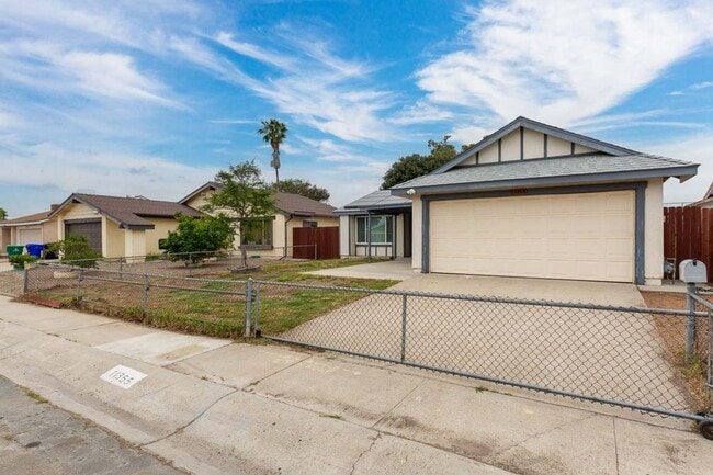 11355 Camarosa Cir in San Diego, CA - Building Photo - Building Photo