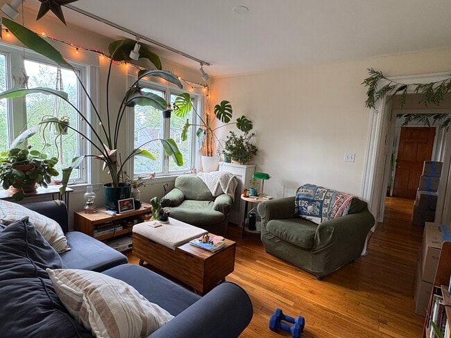 19 Sartwell Ave, Unit #3