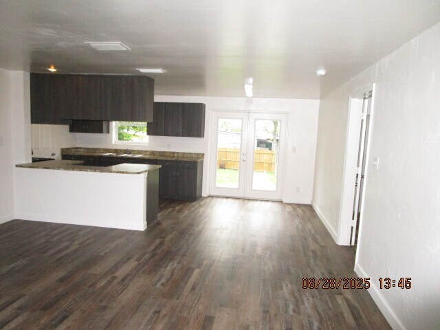 1006 Continental Dr in Daytona Beach, FL - Building Photo