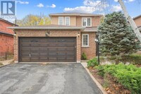 560 Marlatt Dr in Oakville, ON - Building Photo - Building Photo