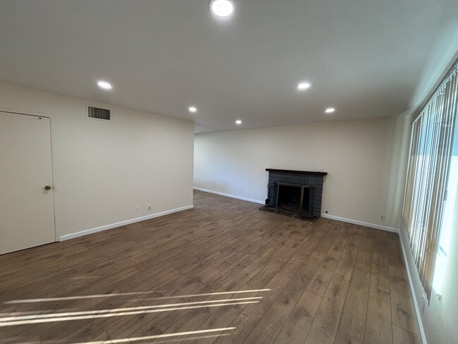 137 Edwin Dr in Vacaville, CA - Building Photo - Building Photo