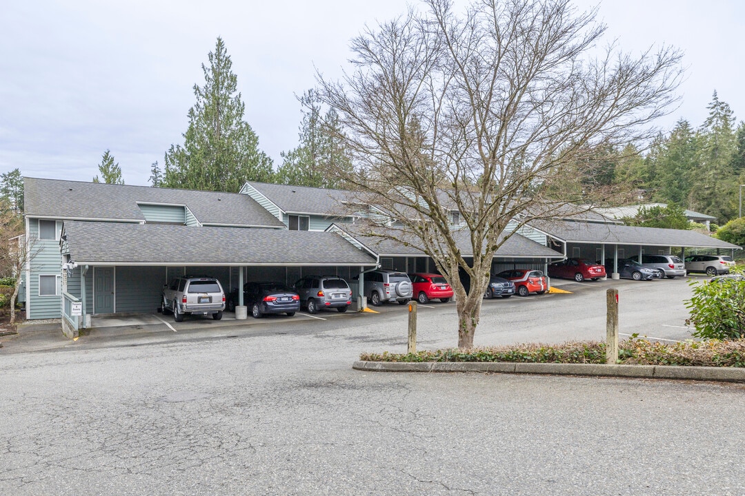 Central Park Apartments in Bremerton, WA - Building Photo