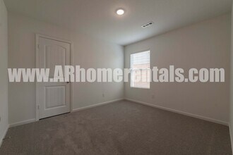 1125 Gallery Dr in Conway, AR - Building Photo - Building Photo