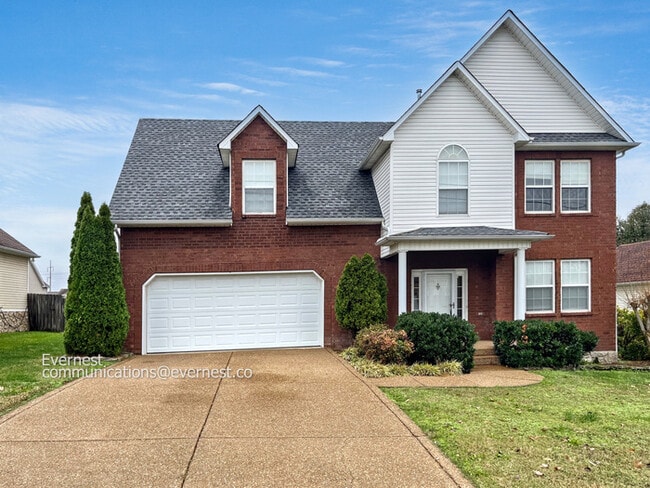 1012 Golf View Way in Spring Hill, TN - Building Photo - Building Photo