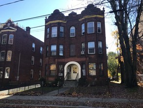 7 Mortson St in Hartford, CT - Foto de edificio - Building Photo