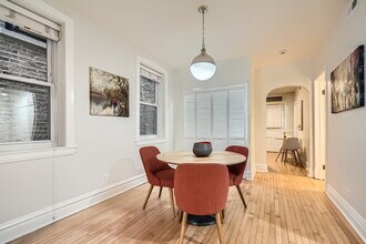 2119 W Moffat St in Chicago, IL - Building Photo - Building Photo