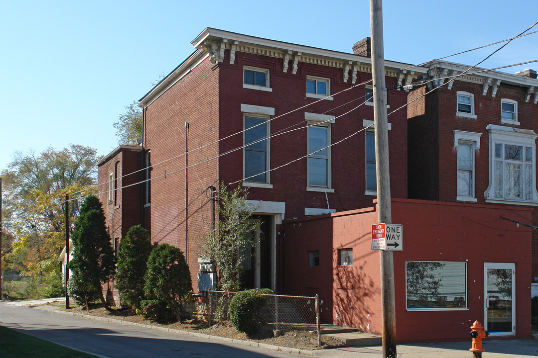 516 W Breckinridge St in Louisville, KY - Foto de edificio