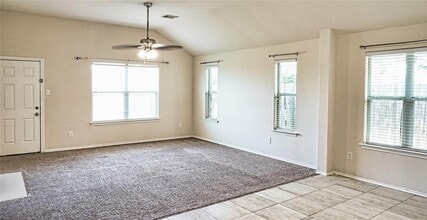 9959 Driftwood Park Dr in Houston, TX - Foto de edificio - Building Photo