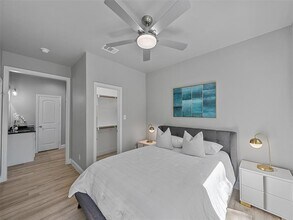 2524 Marjorie Ave in Dallas, TX - Building Photo - Building Photo