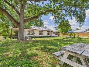 348 Gordon Ave in Waverly, FL - Building Photo - Building Photo