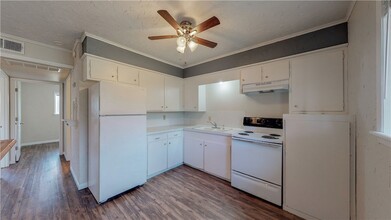 16567 Farm to Market Rd 2154, Unit 9 in College Station, TX - Building Photo - Building Photo