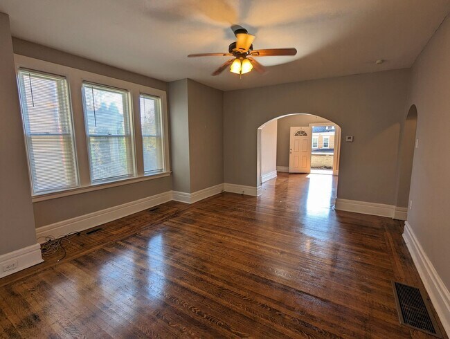 42 Waldorf St-Unit -1 in Pittsburgh, PA - Building Photo - Building Photo