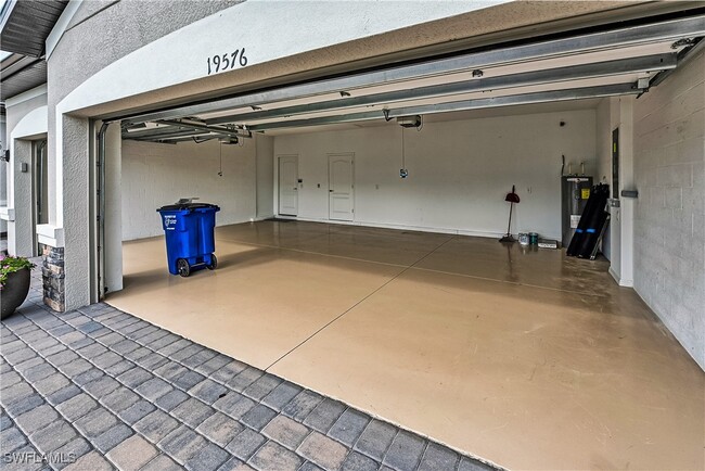 property at 19576 The Pl Blvd