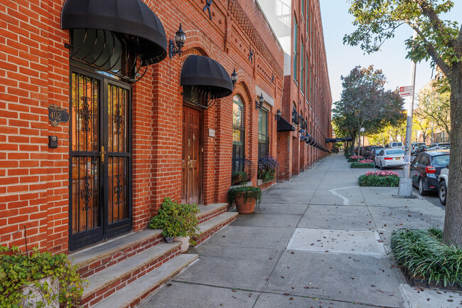 402 President St in Brooklyn, NY - Foto de edificio - Building Photo