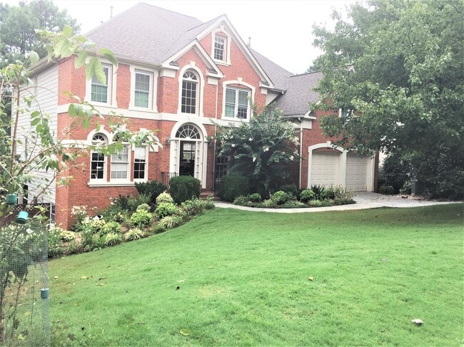 property at 10920 Donamere Dr