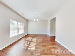 143 Humphry Ct in Winder, GA - Foto de edificio - Building Photo