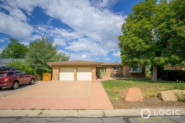 property at 4220 S Fortuna Way