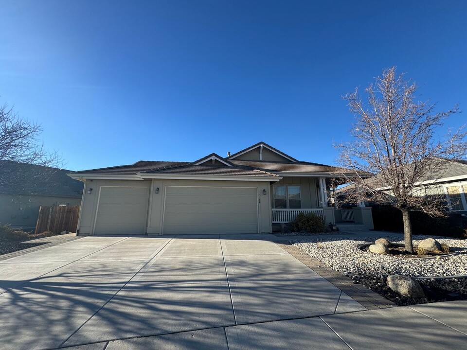 1184 Turnberry Dr in Sparks, NV - Building Photo