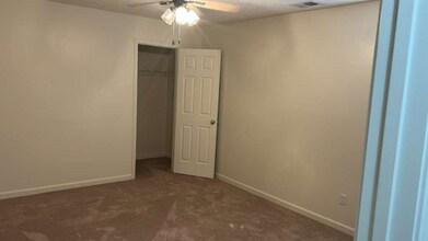 805 Georgian Hills Dr in Lawrenceville, GA - Building Photo - Building Photo
