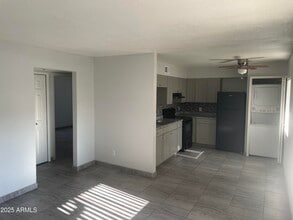 1222 E Mountain View Rd in Phoenix, AZ - Building Photo - Building Photo