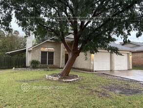 1010 Silver Spruce Dr in Arlington, TX - Foto de edificio - Building Photo