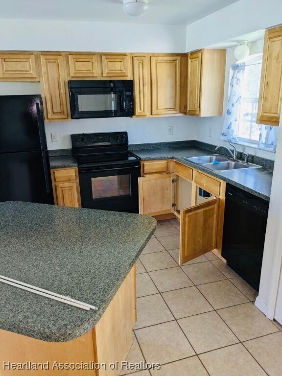 5954 Matanzas Dr in Sebring, FL - Building Photo - Building Photo
