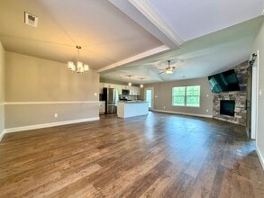 728 Snowflower Cir in Pigeon Forge, TN - Building Photo - Building Photo