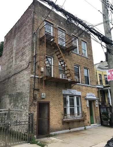 3756 Olinville Ave in Bronx, NY - Building Photo