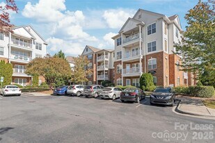 15007 Santa Lucia Dr, Unit 1107 in Charlotte, NC - Building Photo