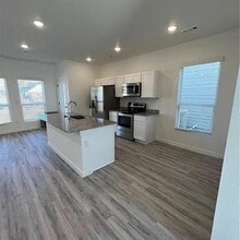 1040 Boardwalk Ave in Bentonville, AR - Building Photo - Building Photo