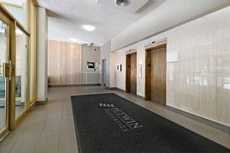 9910 in Edmonton, AB - Building Photo - Building Photo