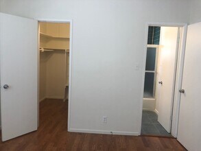 11881 Jefferson Blvd, Unit 3 in Culver City, CA - Foto de edificio - Building Photo