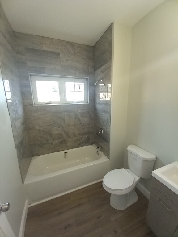 178 Elm St in Everett, MA - Building Photo - Building Photo