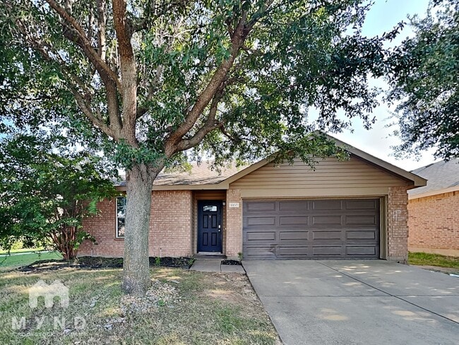 property at 1157 Boxwood Dr