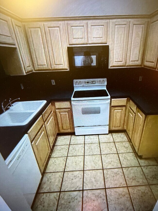 322 W Anderson St in Weatherford, TX - Building Photo - Building Photo