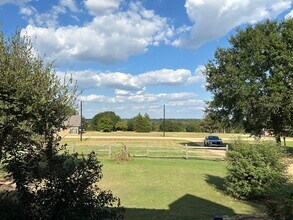 6130 Homeland Ln in Brenham, TX - Building Photo - Building Photo