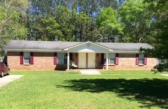 Gayfer Apartments in Fairhope, AL - Foto de edificio - Building Photo