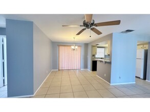 428 SW 38th Terrace in Cape Coral, FL - Building Photo - Building Photo